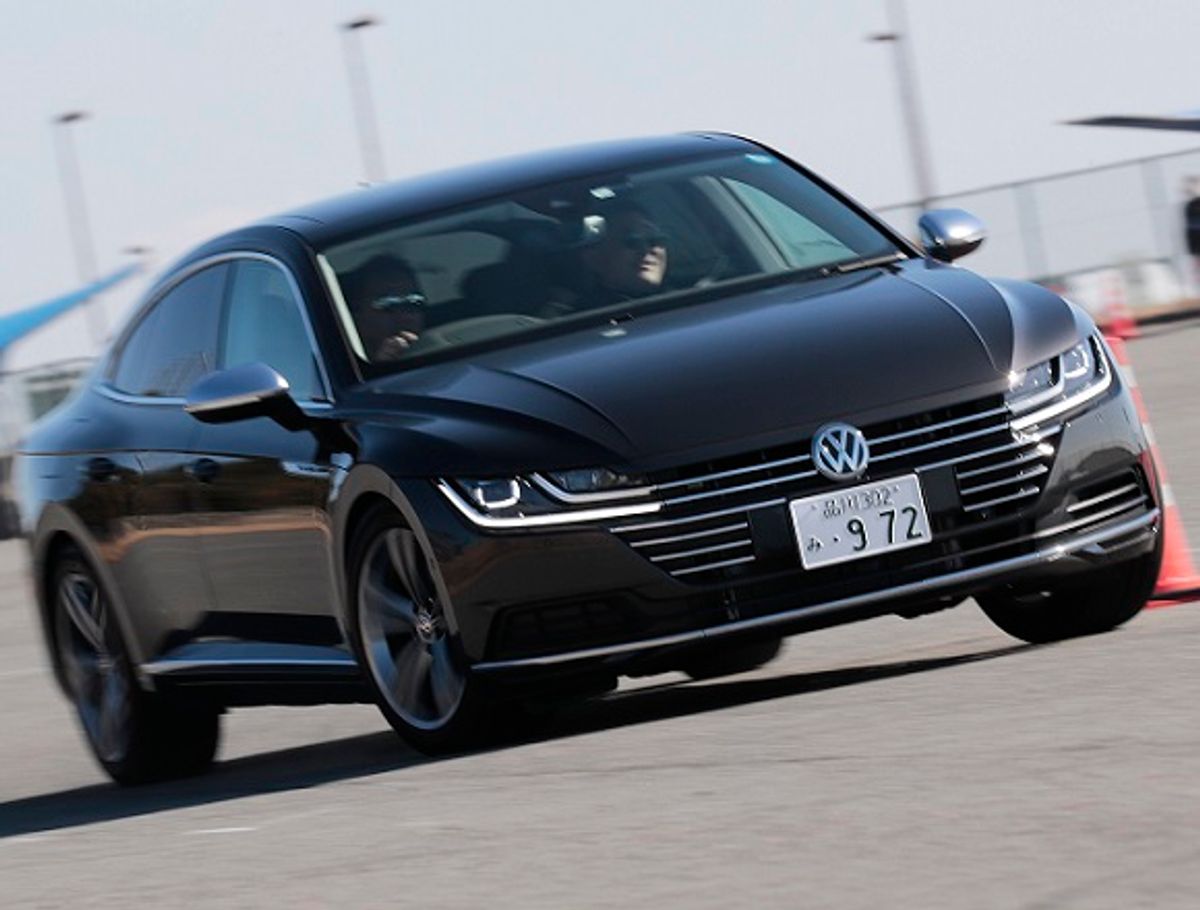 広くて質感のいい5ドアGT。VWのフラッグシップカー・アルテオン ENGINE (エンジン) クルマ、時計、ファッション、男の