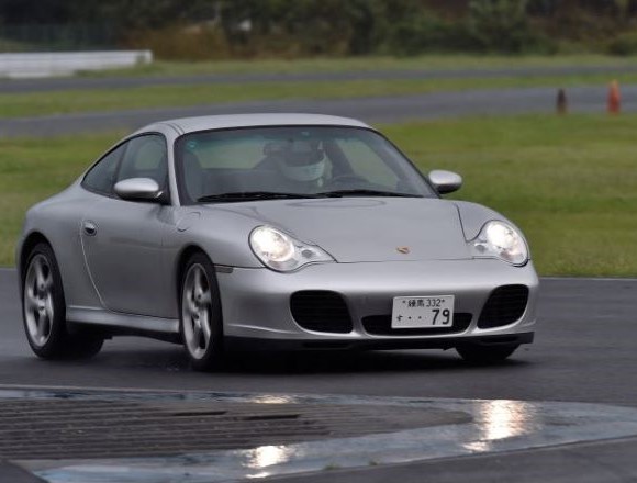 初サーキット！【ポルシェ911（996型）長期リポート #07】 | ENGINE