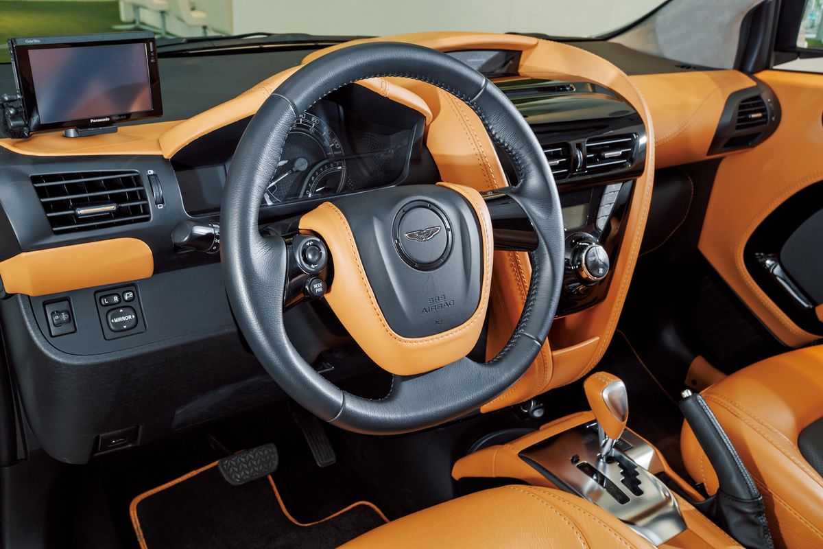 エンジン中古車探検隊が行く アストン マーティンの希少車 シグネットを探せ Engine エンジン クルマ 時計 ファッション 男のライフスタイルメディア エンジン中古車探検隊が行く アストン マーティンの希少車 シグネットを探せ Engine エンジン クルマ 時計 ファッション 男のライフスタイルメディア