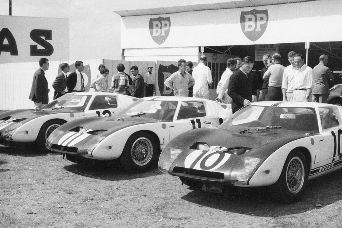 フォード Ford GT40 ルマン Le Mans 1969 Ickx Oliver #6 1&frasl;43 - バン Bang フォード GT40 -  1966 ル・マン優勝車 – Amalgam Collection