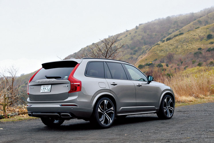ボルボXC90に加わったD5 Rデザインに乗る 理想的なオールラウンダー