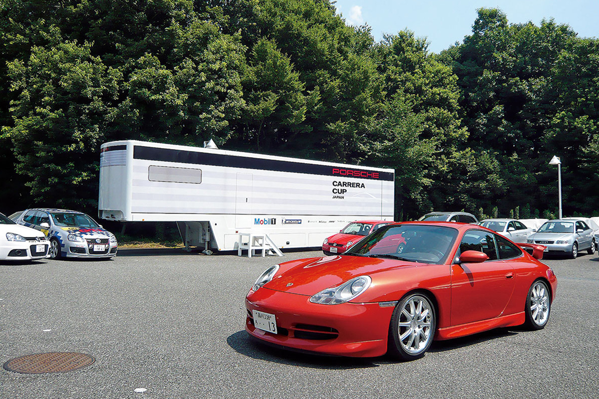 ウワサのポルシェ911 996 元オーナー有名人