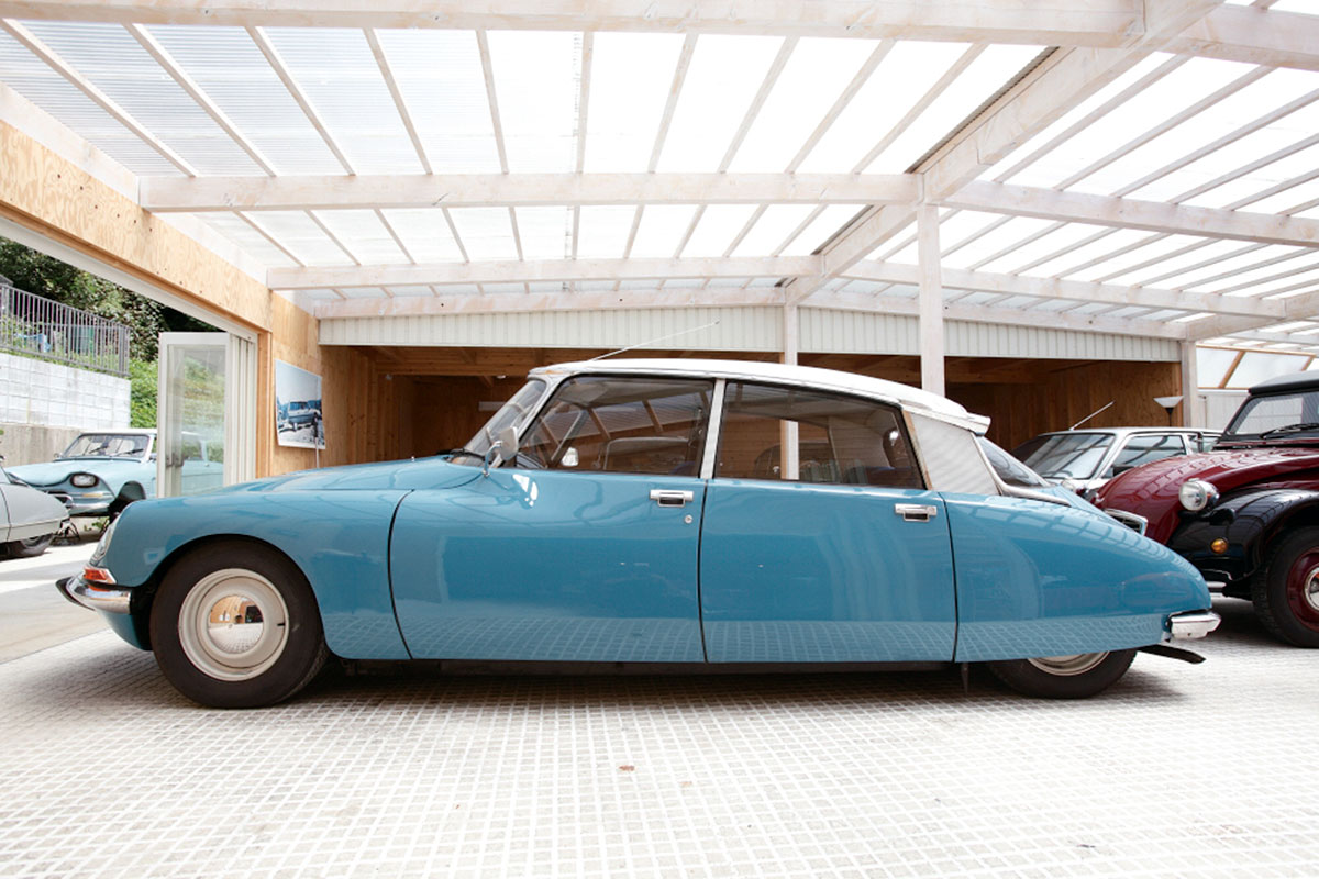 ペトロールズ長岡亮介さんとシトロエンDS シトロエンを掘る！ | ENGINE