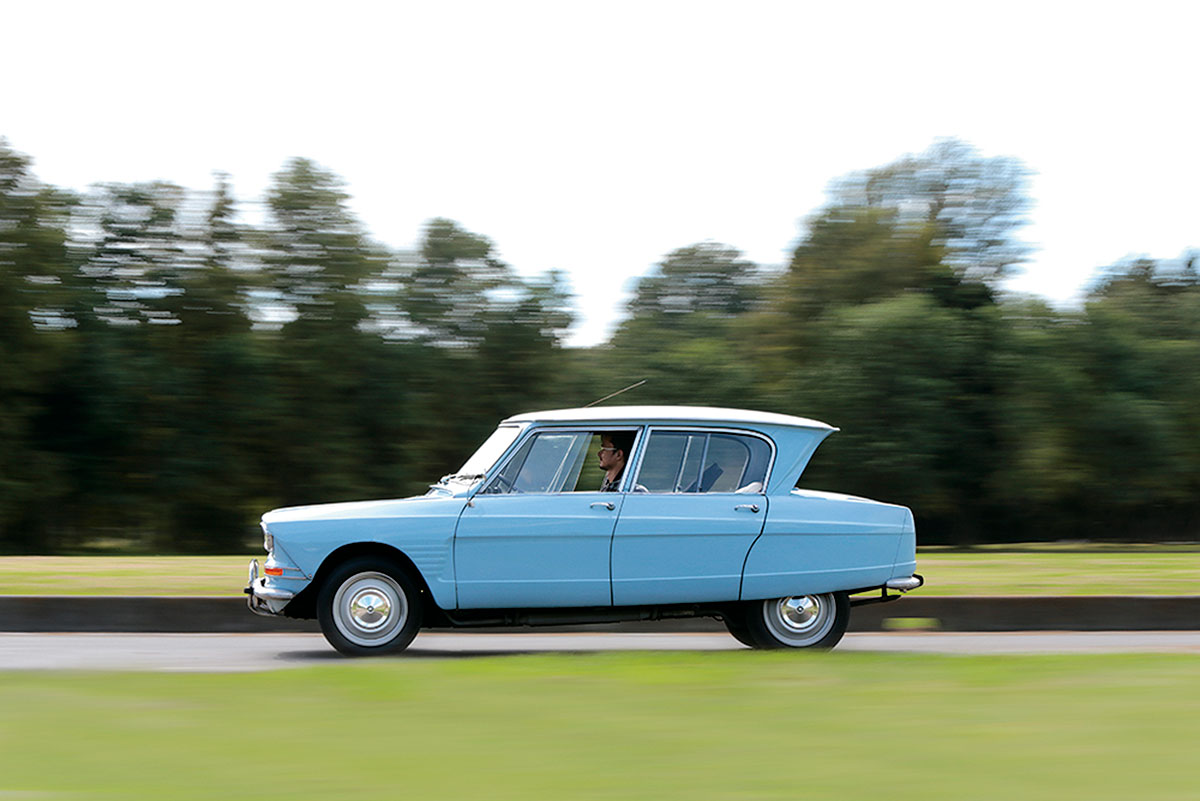 ペトロールズ長岡亮介さんとシトロエンDS シトロエンを掘る！ | ENGINE