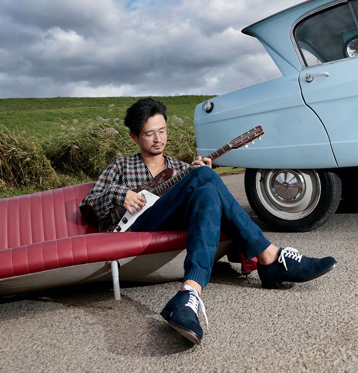 ペトロールズ長岡亮介さんとシトロエンds シトロエンを掘る Engine エンジン クルマ 時計 ファッション 男のライフスタイルメディア