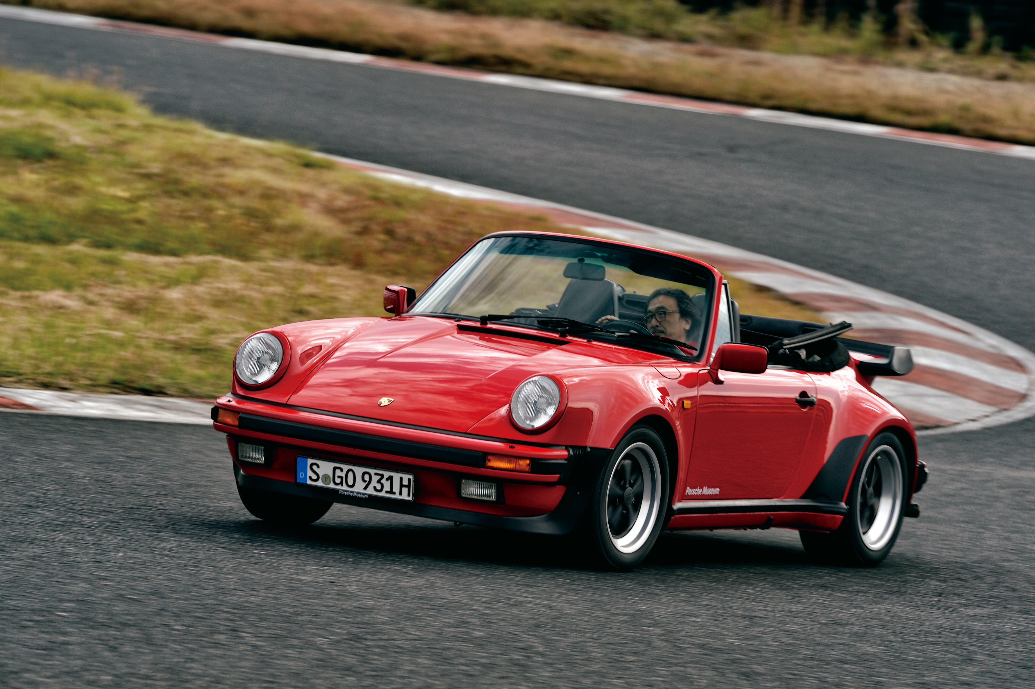 356と911ナローと930ターボ、本国ポルシェ・ミュージアムからやってき