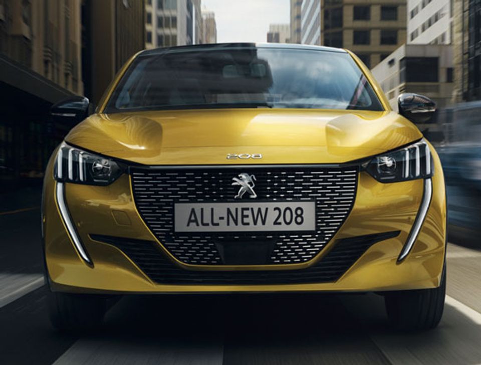 好調なプジョー8 E 8が早くも仕様変更 ガソリン車の燃費が5 アップ Engine エンジン クルマ 時計 ファッション 男のライフスタイルメディア 好調なプジョー8 E 8が早くも仕様変更 ガソリン車の燃費が5 アップ Engine エンジン クルマ 時計 ファッション 男のライフスタイルメディア