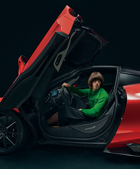 スタイリスト・祐真朋樹の「着る服×乗る車」McLaren 765LT × BOTTEGA