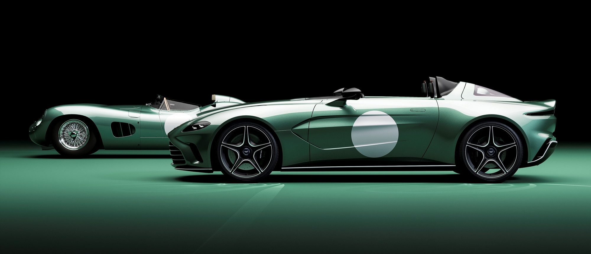 昭和の時代に販売されたアストンマーチンです。 FRへの憧憬 13】アストンマーティン DB5は、007が愛した艶やかな