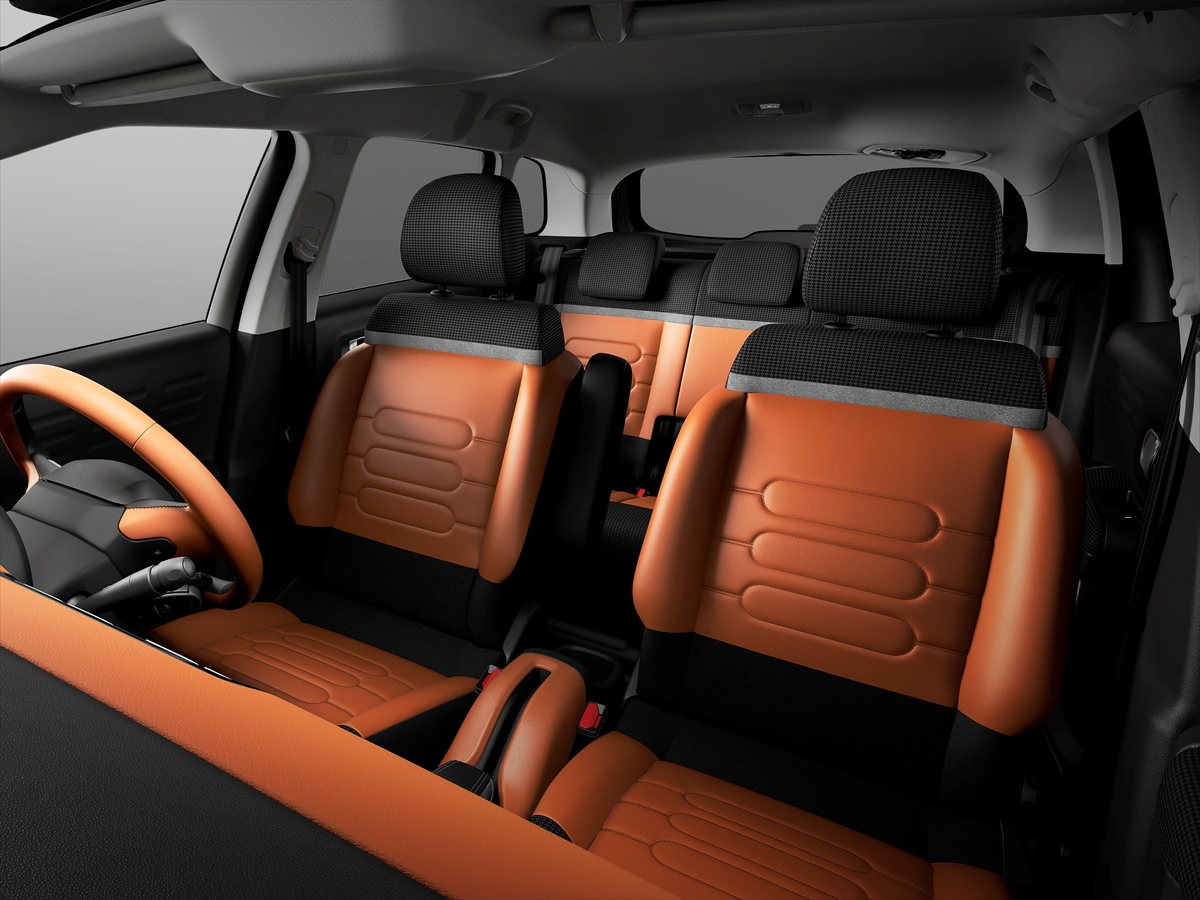 仏語で革を意味するレザー内装の特別仕様車 シトロエンc3エアクロスsuvキュイール発売 Engine エンジン クルマ 時計 ファッション 男のライフスタイルメディア