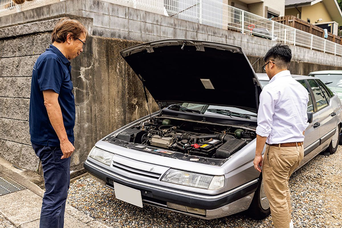 代表の二井浩之氏が夢見た理想のXMが2リッター直4+5段MTの初期型(日本正規未導入)。この日は数年ぶりに里帰りした銀色の輸入1号車と、整備中の薄緑色の車両が並んだ。伊藤悠太取締役も「これまで5台が上陸。あればぜひ輸入したい」とのこと。しかし程度のいい車両は希少。