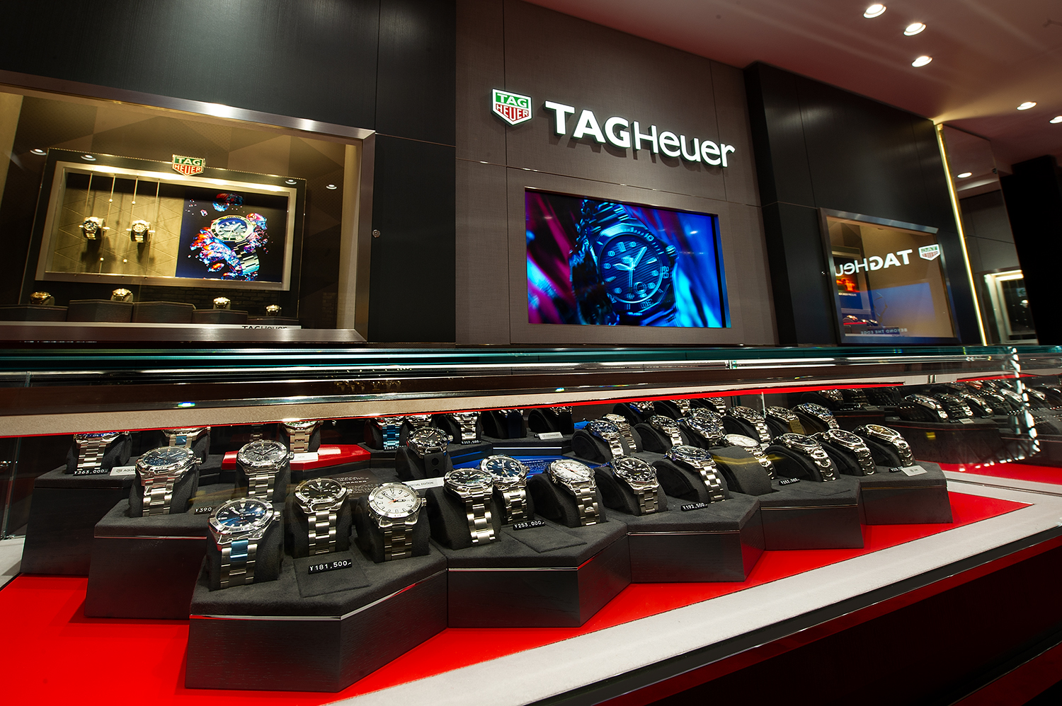 時計ファンの聖地「ISHIDA新宿」で”触れて知る”ブランドの魅力と傑作