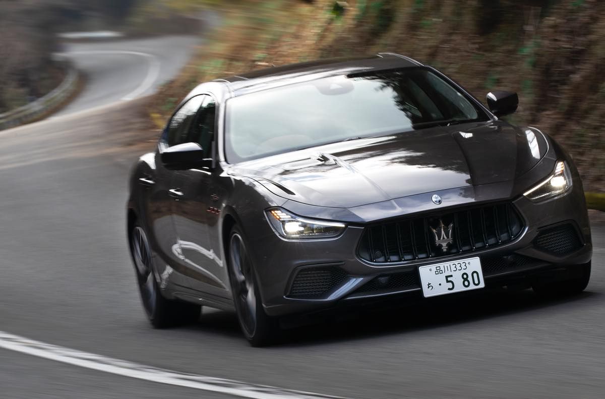 マセラティ史上最速セダン ギブリ トロフェオに5人のモータージャーナリストが試乗 22年エンジン輸入車大試乗会 Engine エンジン クルマ 時計 ファッション 男のライフスタイルメディア