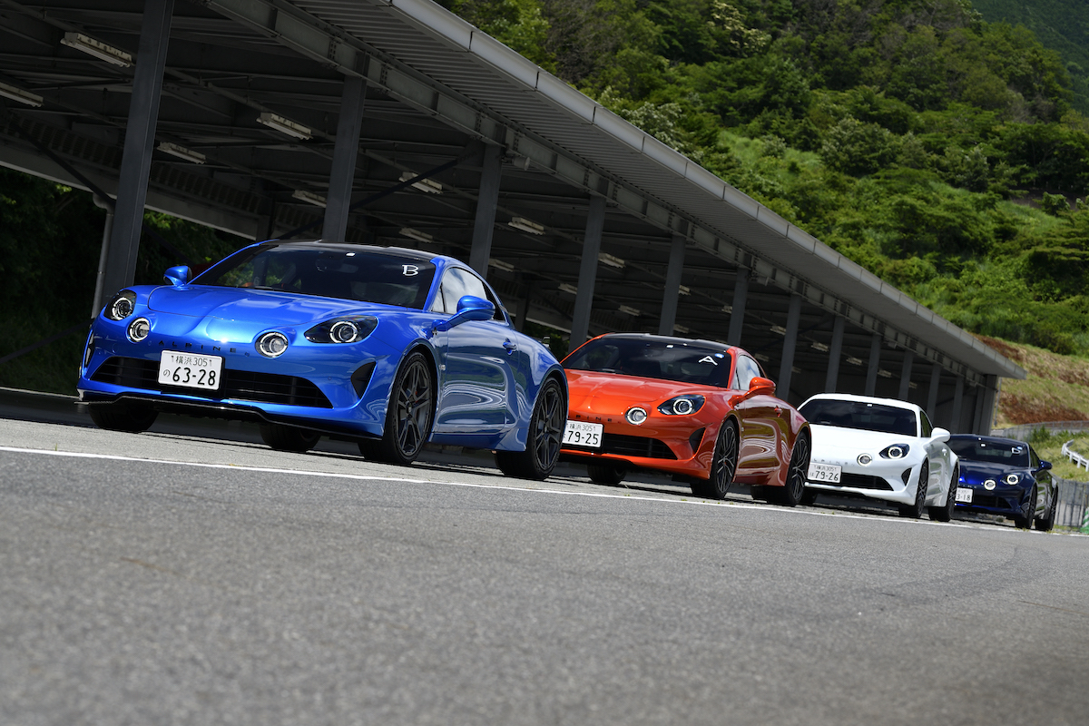アルピーヌA110で鈴鹿サーキットを走ろう！ ENGINE × ALPINE