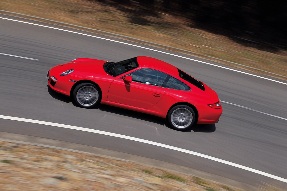 997後期型、しかも6MT！ 中古車があったら大人気 ベースモデルの911