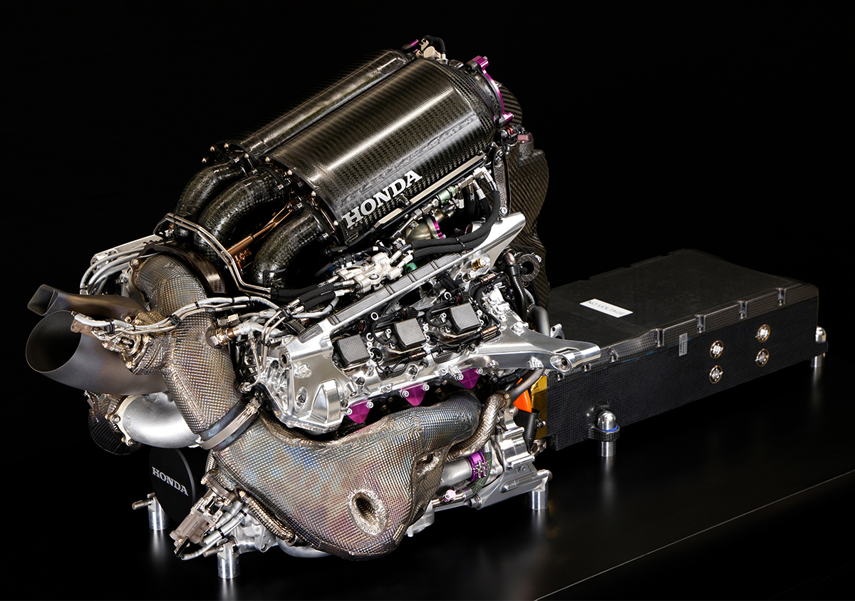 F1 アストンマーティン 実車 ボディ パーツ 本物 アロンソ HONDAホンダ アストンマーチン、F1イギリスGPで「特別なワンオフカラー」公式