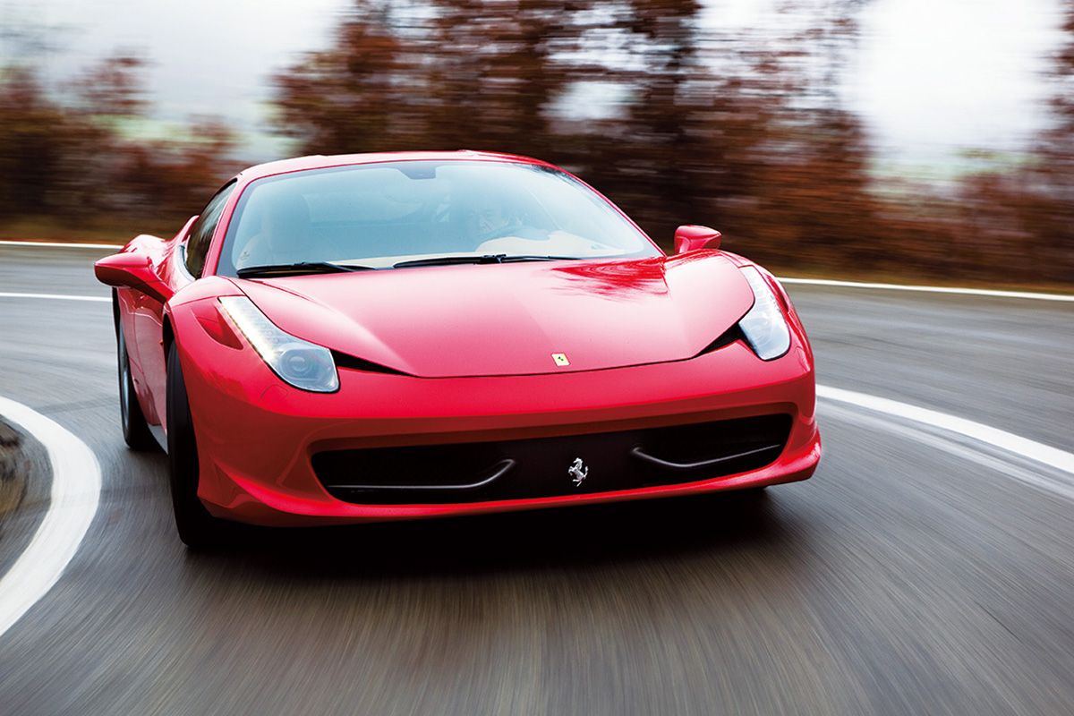 トップ・ギアの9000回転で325km／h！ 458イタリアとは、どんな 