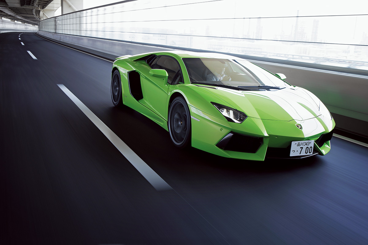 アヴェンタドールLP700-4に魂を売った48時間 悪魔の囁きが聞こえる