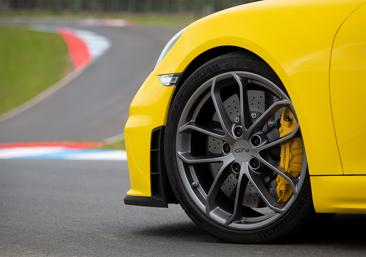 宝くじが当たったら欲しい1000万円台】第1位は国沢光宏が「現在買える