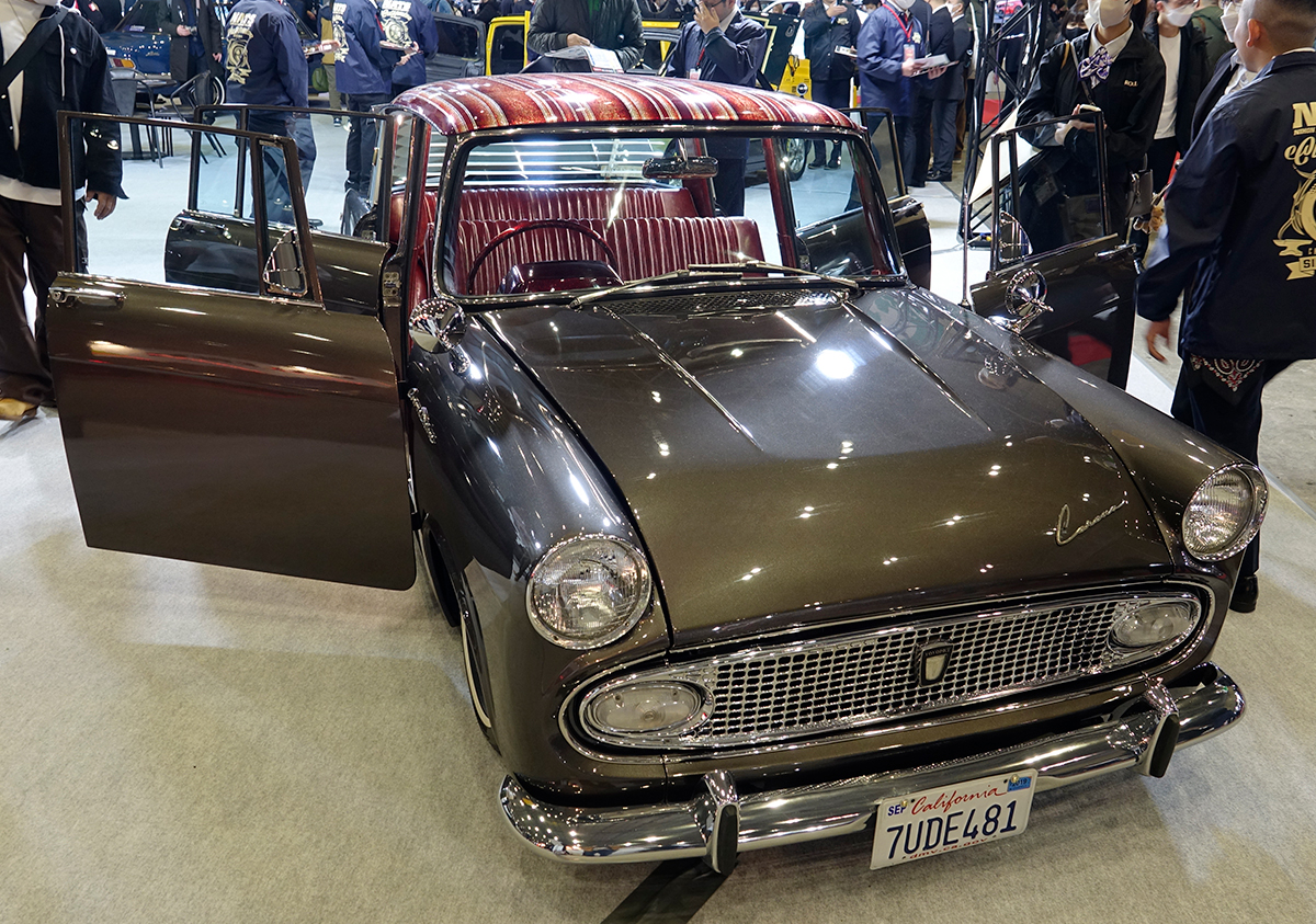 60年前の国産セダンがレトロでクールなクルマに大変身 NATSが東京