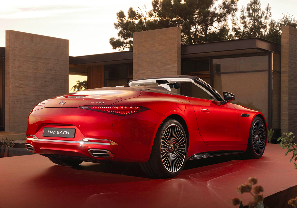 マイバッハ　SLR　SLS　ÀMG 等の全部のカタログ Mercedes-Maybach SL Monogram Series を発表：究極のオープン