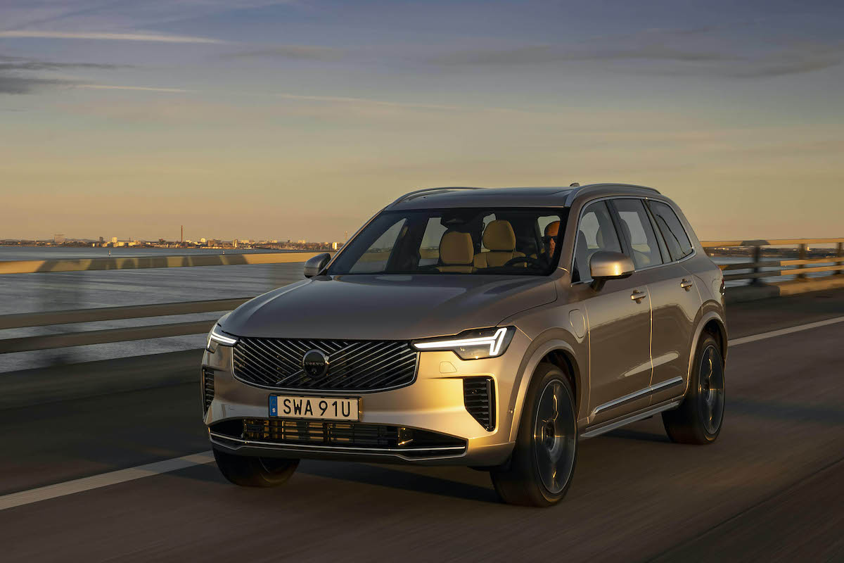 海外試乗】新たなマスクを得たボルボのフラッグシップ、XC90に