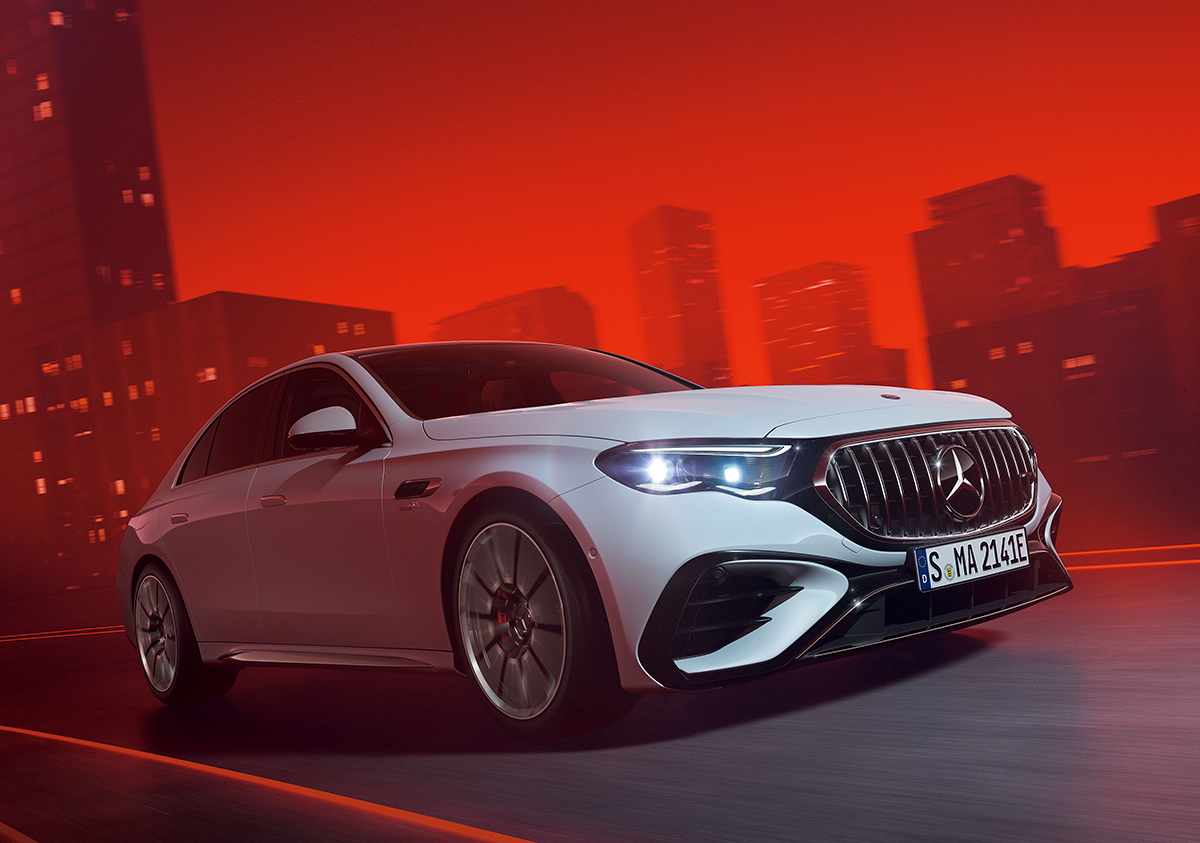 新型メルセデス・ベンツEクラスにAMGモデルのE53が登場 3.0リッター直6