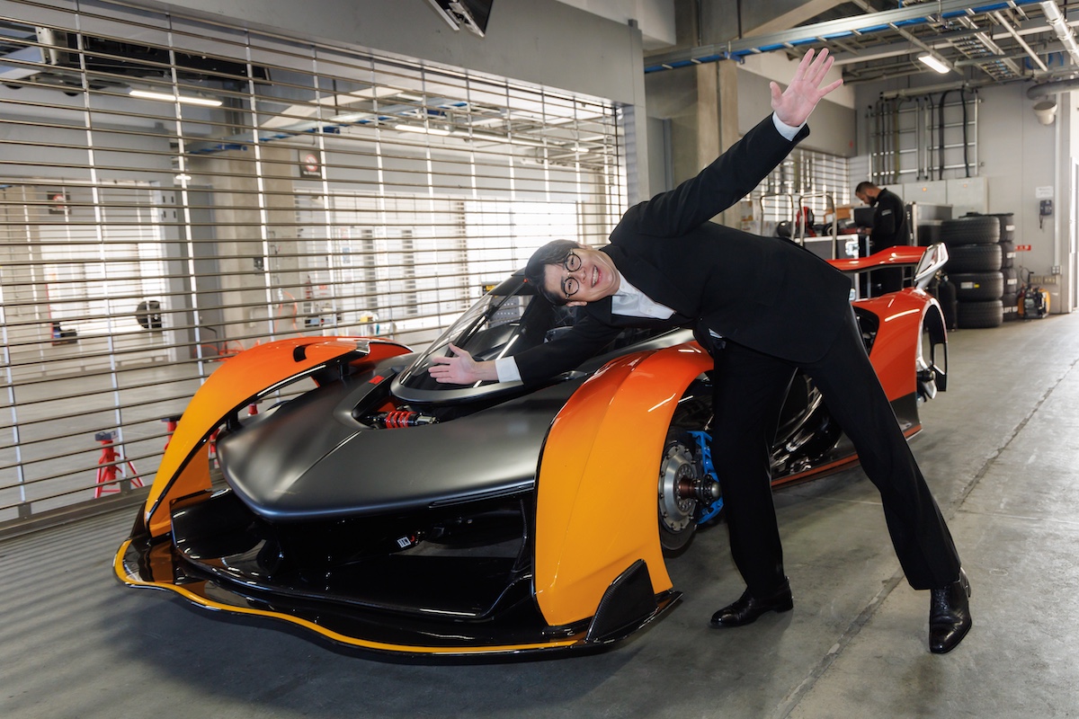 ノブコブ吉村も大興奮！ 世界限定25台のソーラスが日本初上陸 177台の