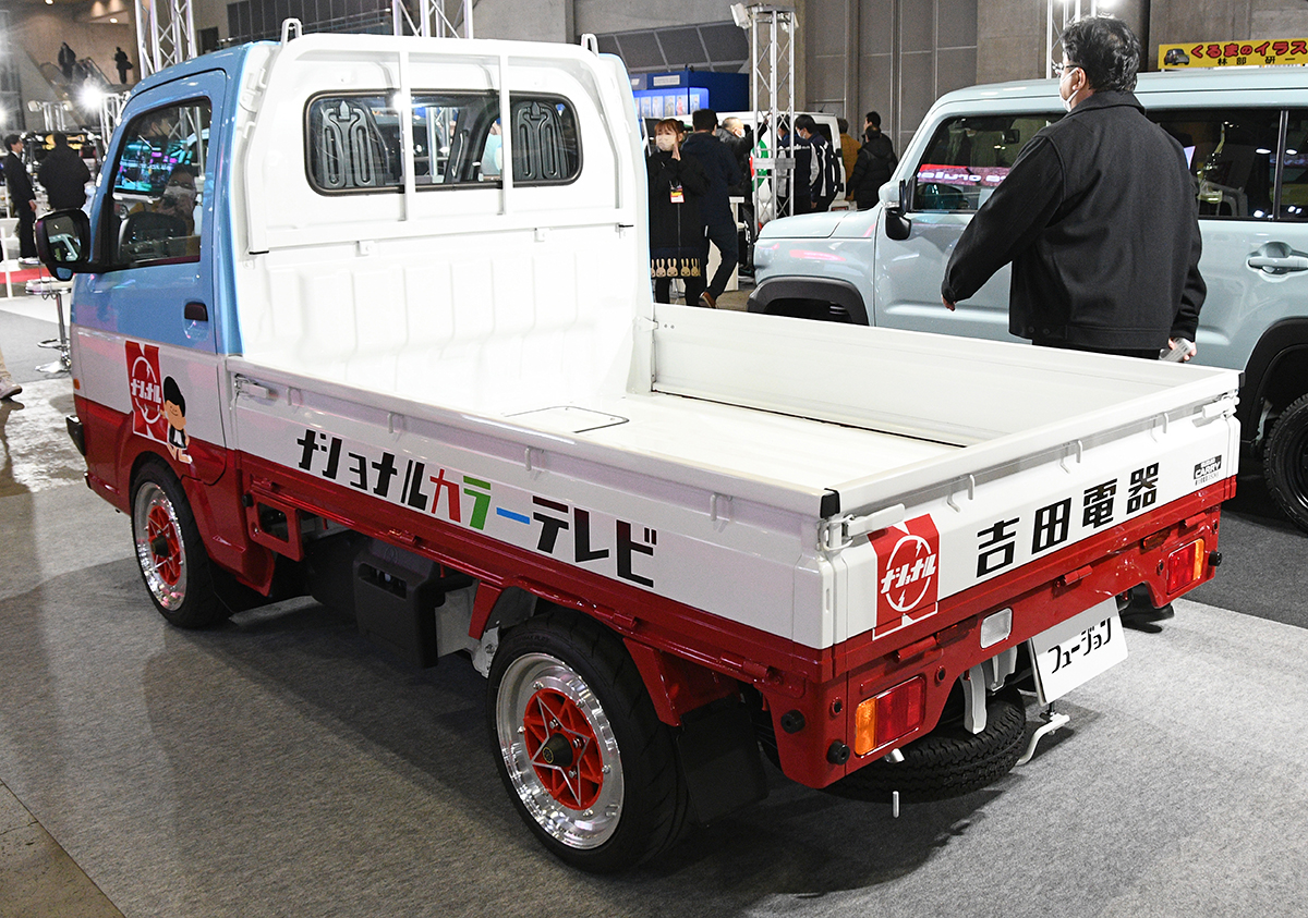 昔懐かしい電器屋さんのサニトラをスズキ・キャリイで再現 チンスポ