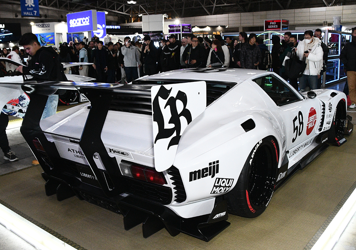 ランボルギーニ・ミウラの街道レーサー!? 世界のリバティウォークが