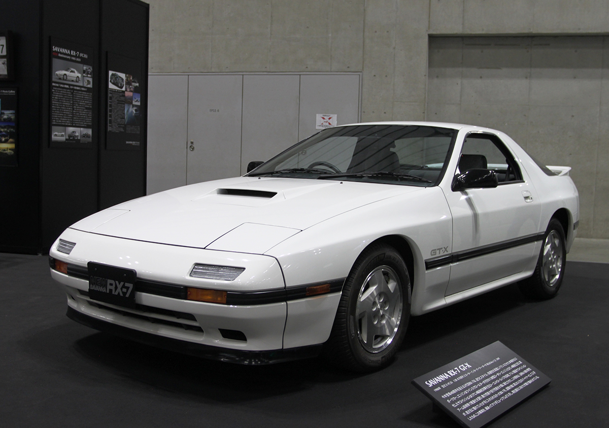 80歳と90歳の女性が愛用していたRX-7とロードスター マツダの古い