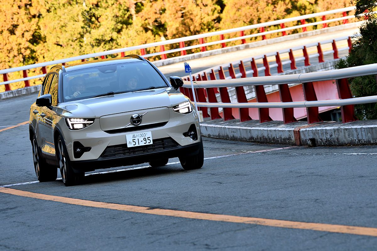“EX”の名を冠するボルボの純電気自動車シリーズの日本における第2弾。