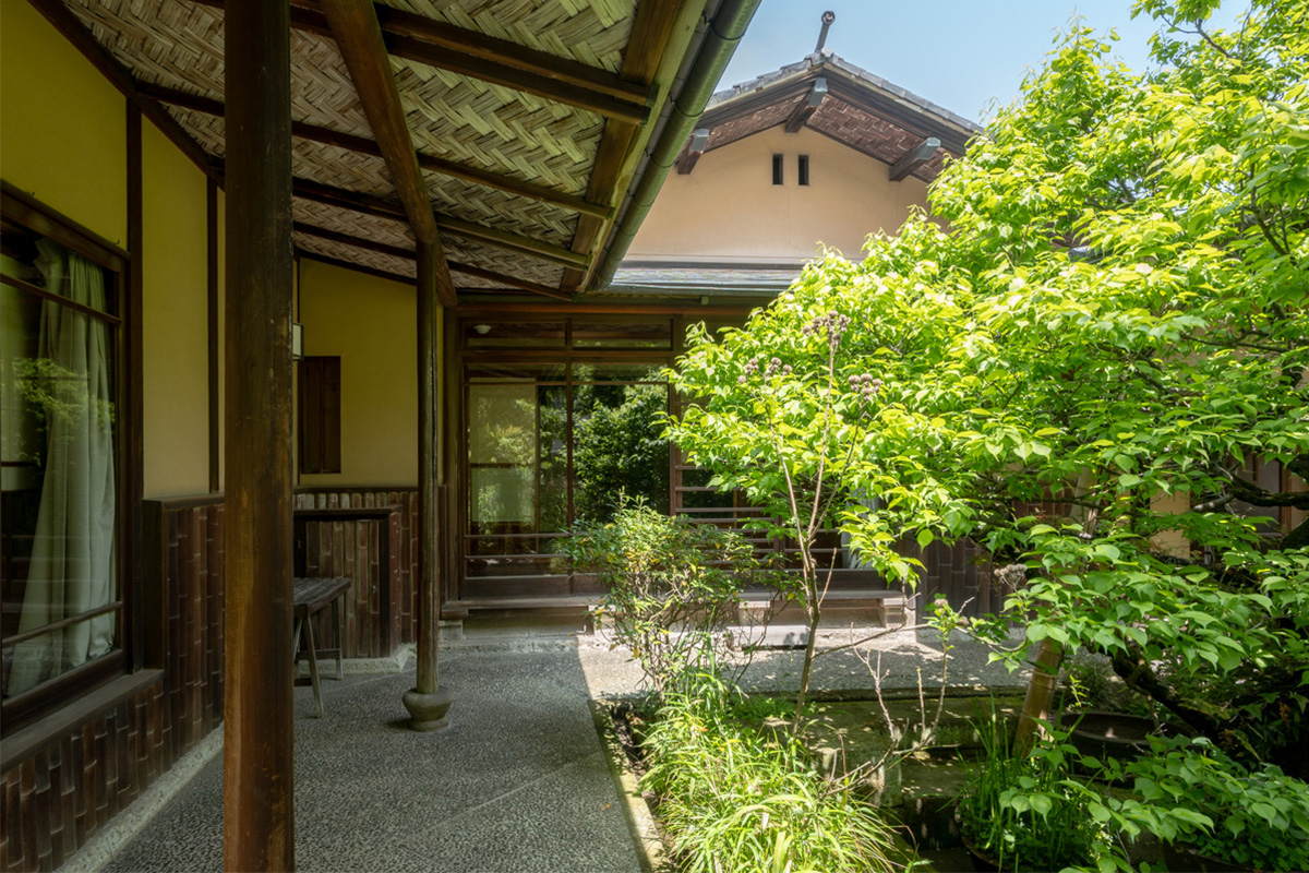 生誕140年、破格の日本画家・川端龍子の異次元の美意識がつまった自邸