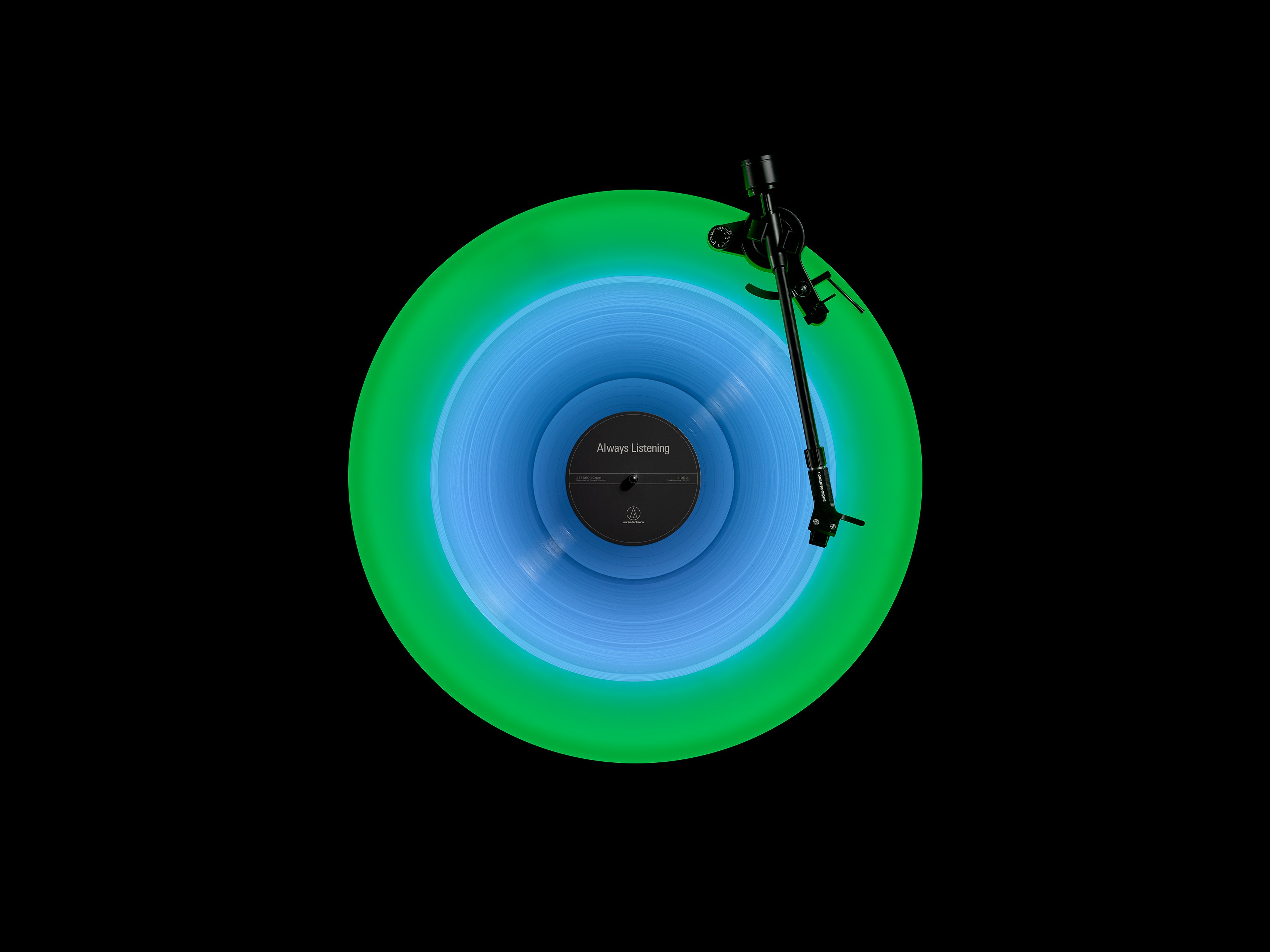 光る、浮かぶターンテーブル！オーディオテクニカの世界最高峰の