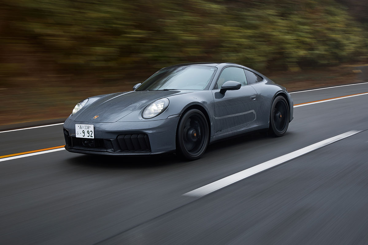 電圧400Vでも電動で走行をしない911カレラGTSは、いったいどんな