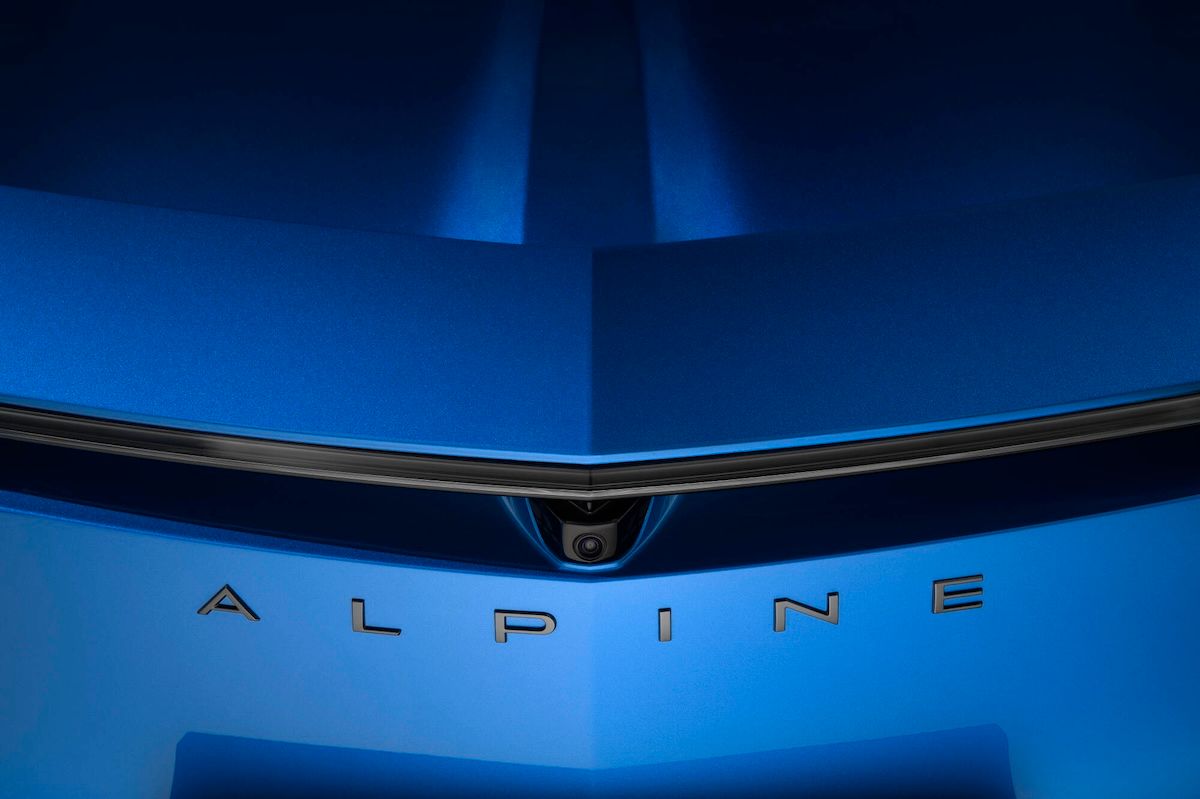 アルピーヌのクーペSUV、A390がついに公開！