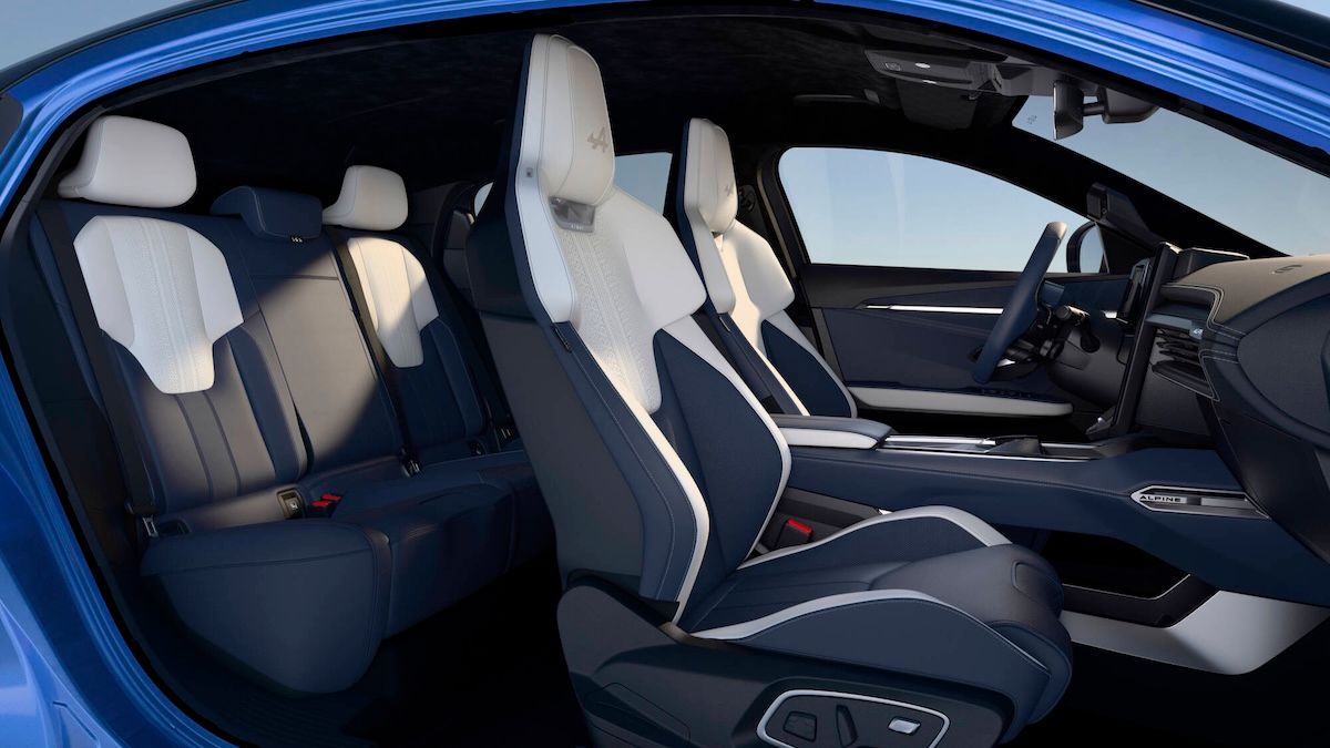 アルピーヌのクーペSUV、A390がついに公開！