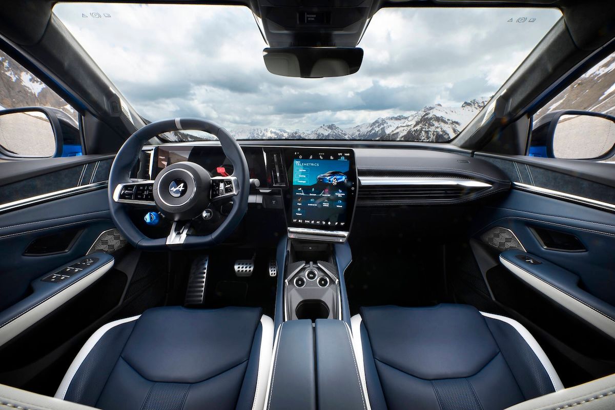 アルピーヌのクーペSUV、A390がついに公開！