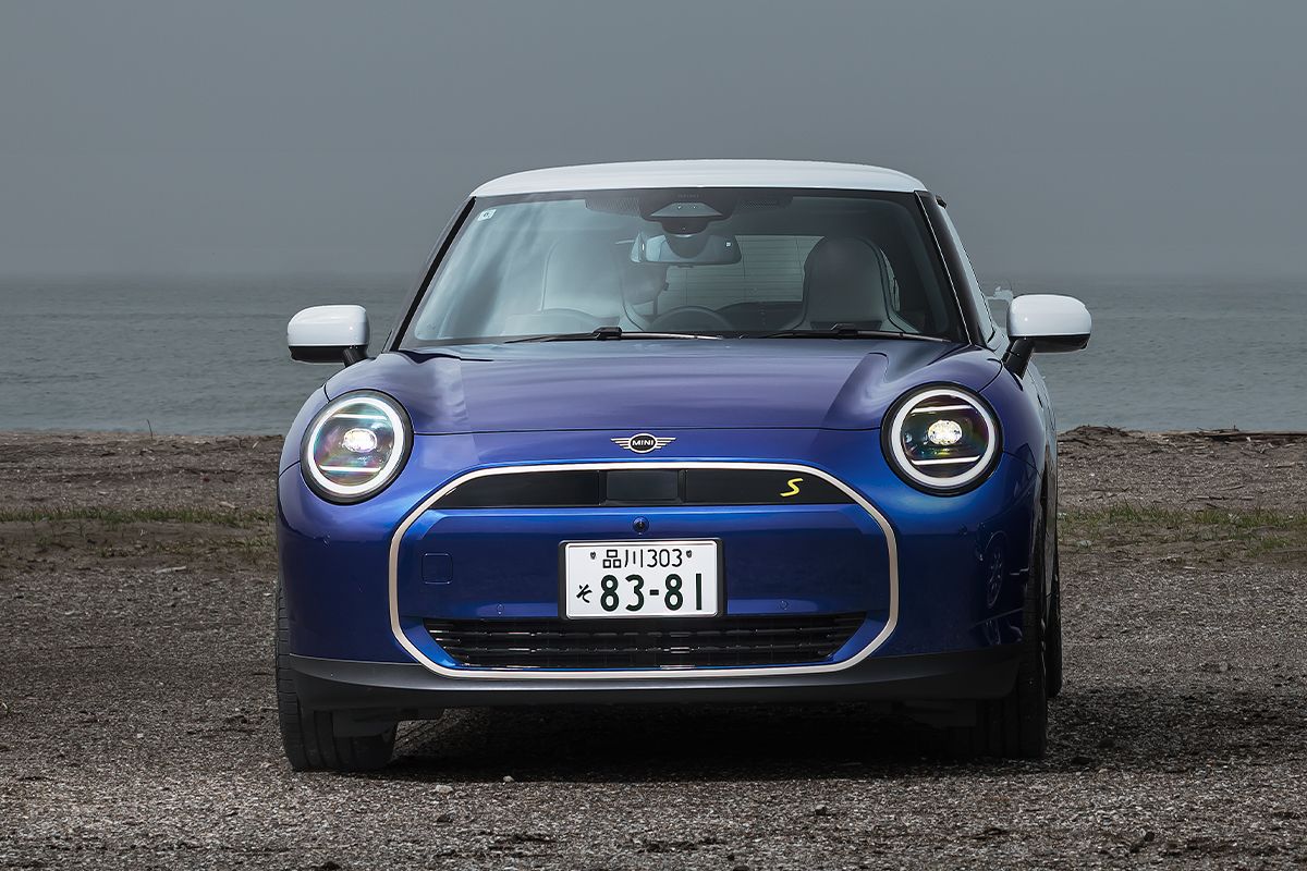 BEV専用のプラットフォームを得て2024年にデビューしたミニ・クーパーE&SE。