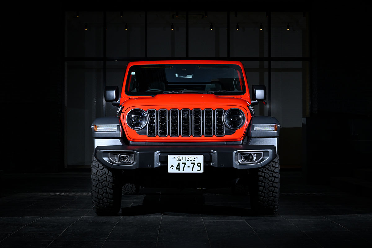 機能優先だからカッコいい! ジープ・ラングラー(2025)とジープCJ7 機能優先だからカッコいい! ジープ・ラングラー(2025)とジープCJ7