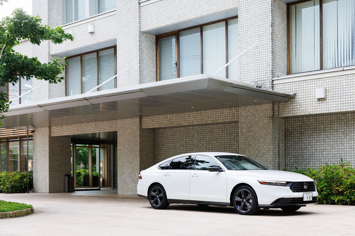 ホンダ アコード e:HEV Honda SENSING 360+
