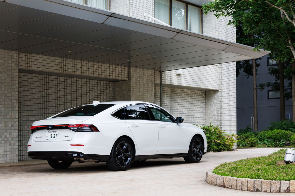 ホンダ アコード e:HEV Honda SENSING 360+