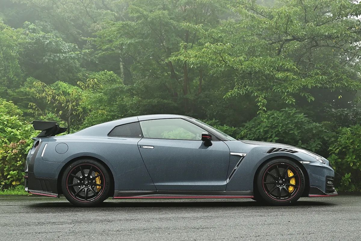 16位 日産GT-R