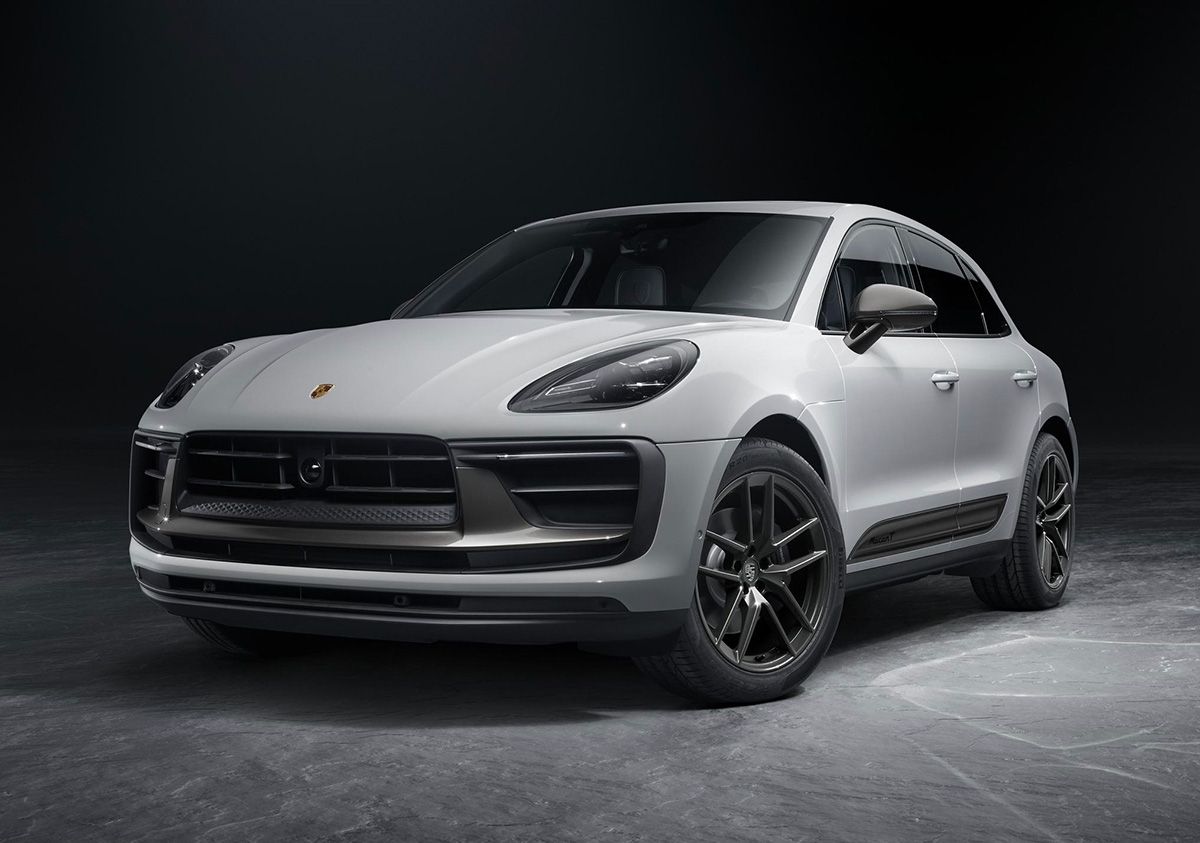 8位 ポルシェ・マカン(内燃機関モデル)