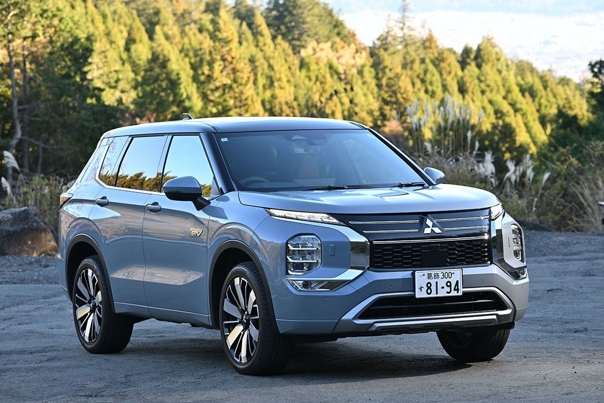 11位 三菱アウトランダーPHEV
