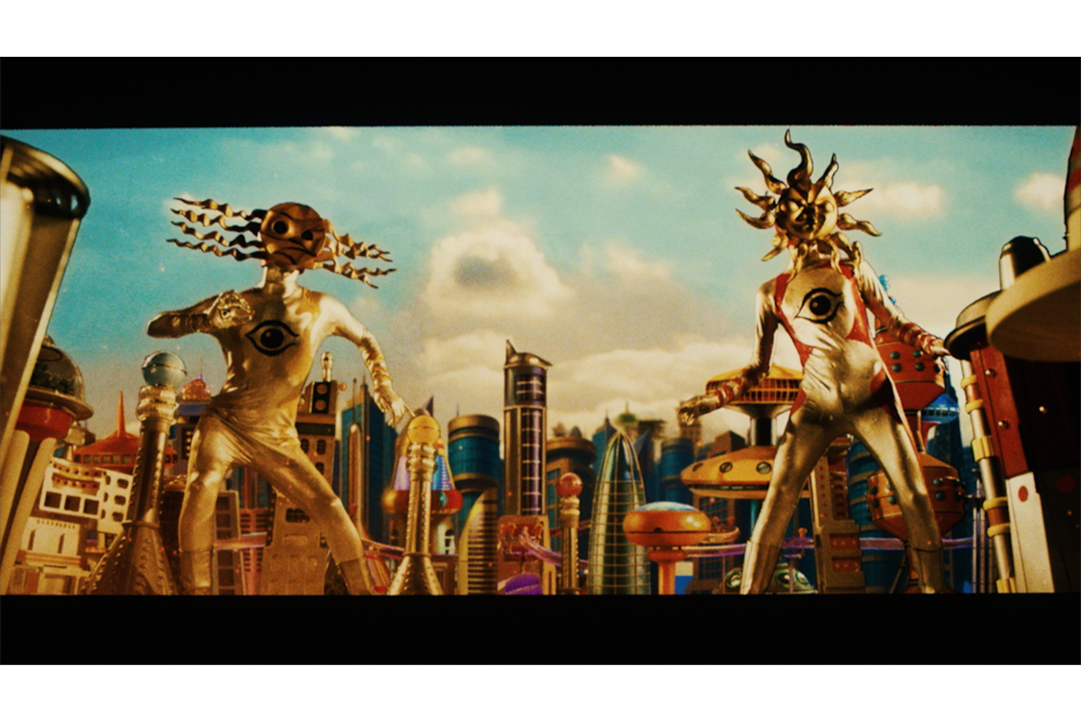 元祖ベラボー、岡本太郎が万博イヤーに復活！ 特撮「大長編 タローマン