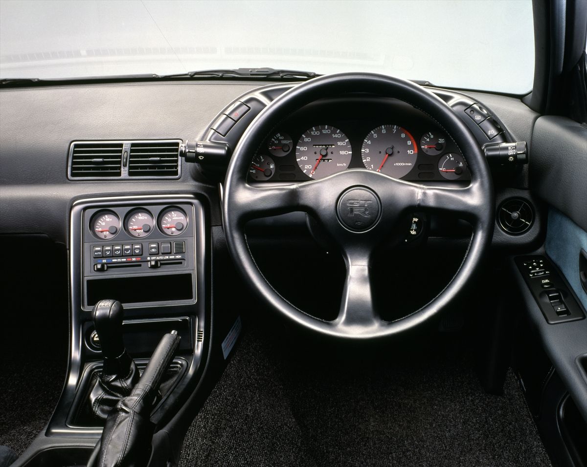 R32型スカイラインGT-Rニスモ