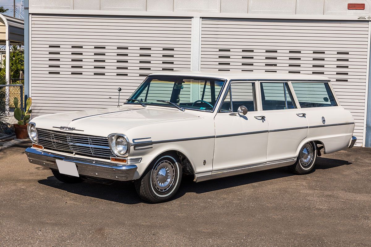 Chevrolet Nova （1962）／毎日、旧いアメリカ車のサイトをチェックしているという間中さん。1962年式のシボレー・ノヴァを発見した。