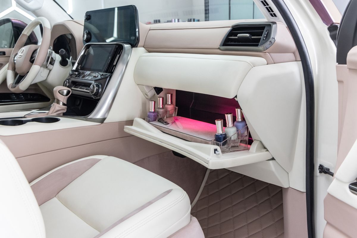 レクサスのコンセプトカー「GLAM LX（グラムLX）」