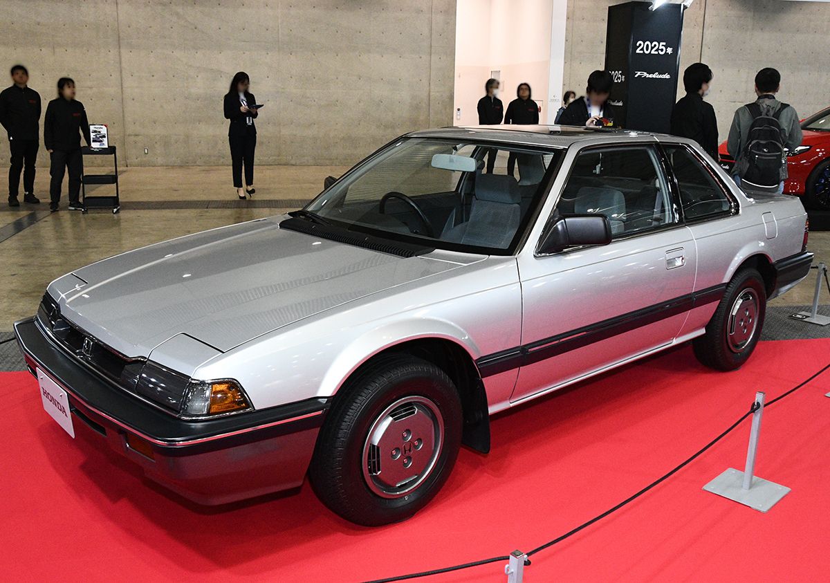 2代目/1982年～1987年